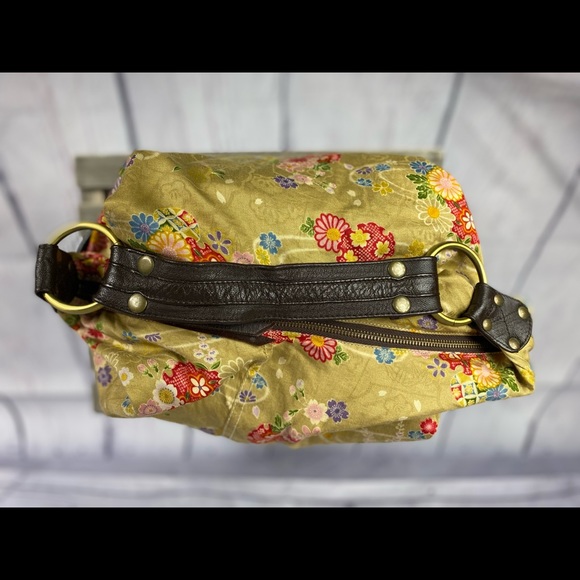 Boho Floral Golden Shoulder Bag - Picture 12 of 12